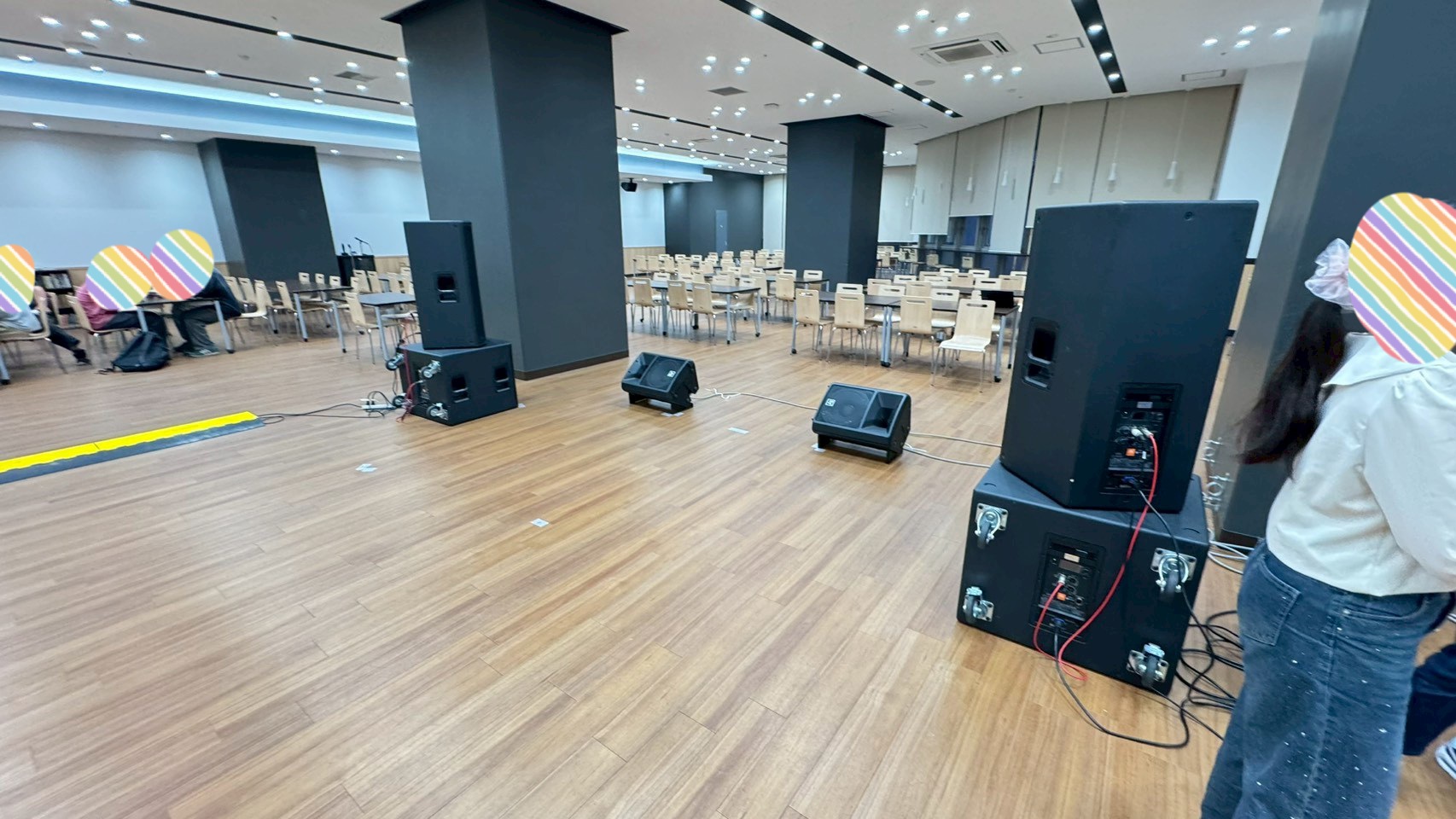 下手側から見たステージ